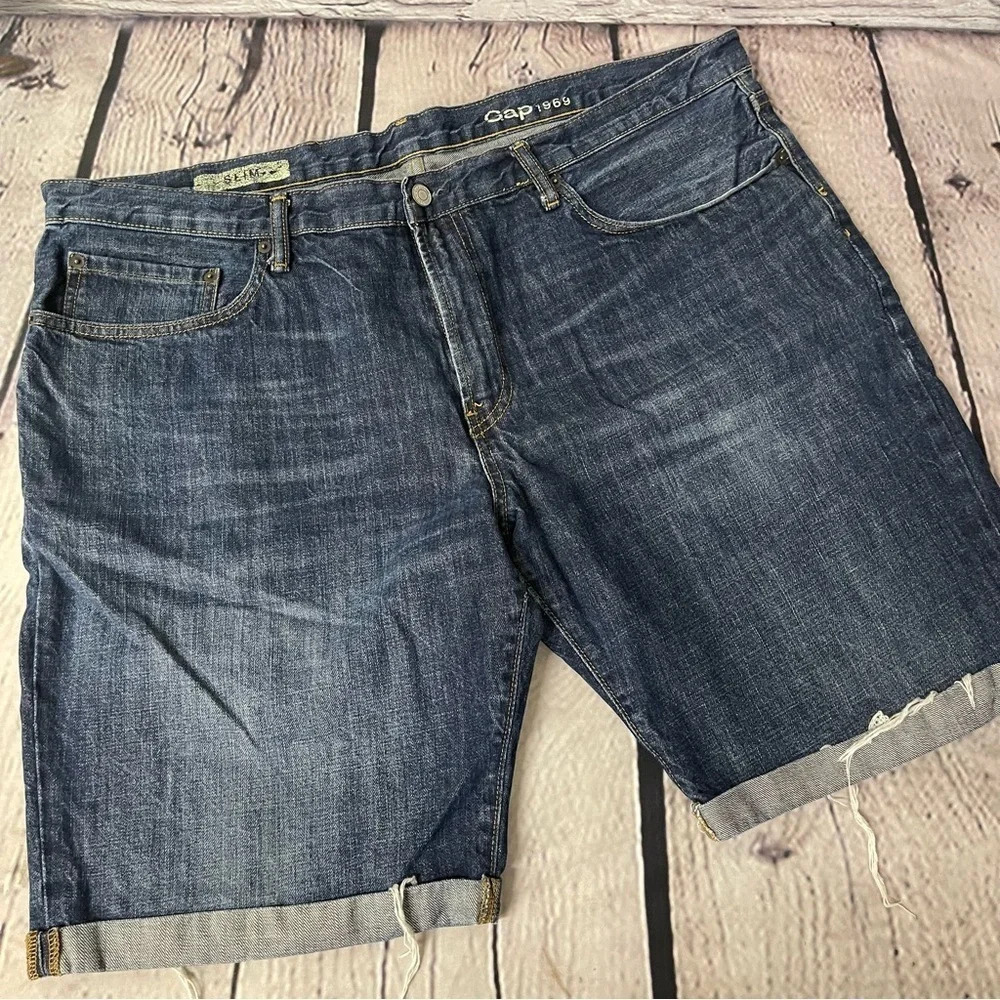 Gap denim shorts size 42